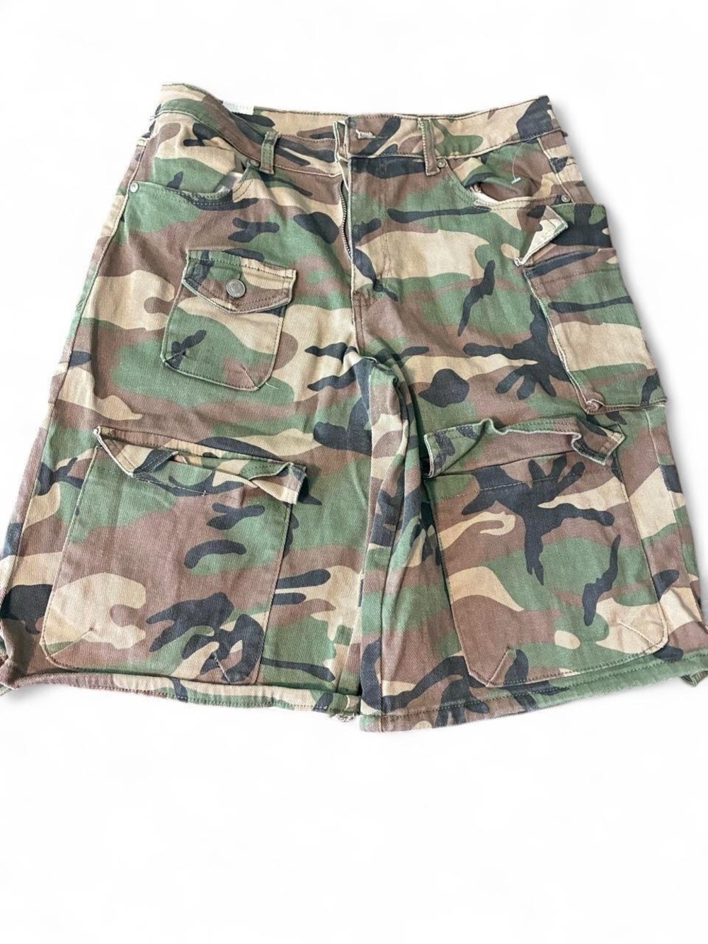 Camouflage Cargo Women’s Shorts - Green Camo. Fits like a size 6
